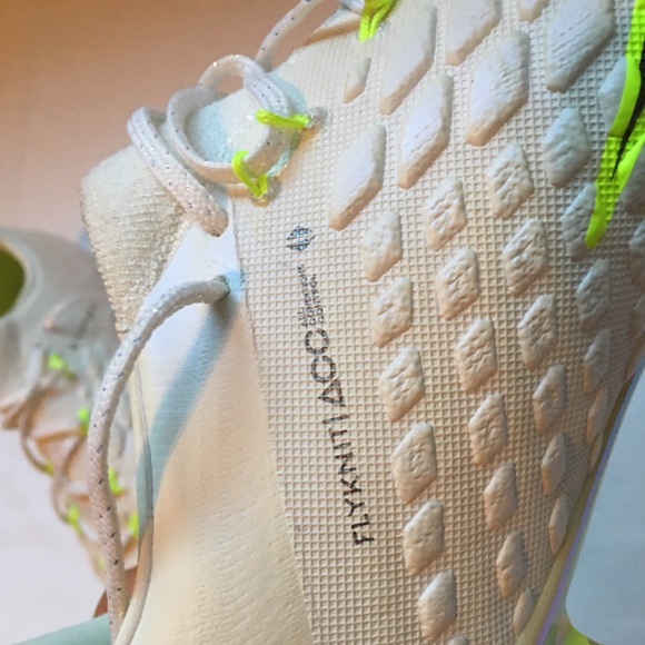 Nike Hypervenom Phantom Elite III - Picture 4 of 8